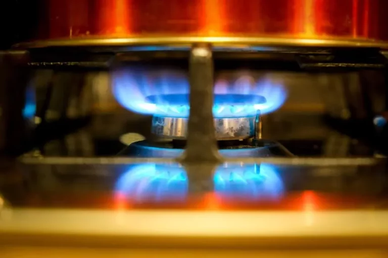 Gas Stove Burner Turns Off by Itself? Here’s What to Do