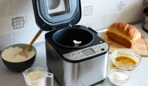 10 Easy Recipes You Can Make In A Bread Maker[1]