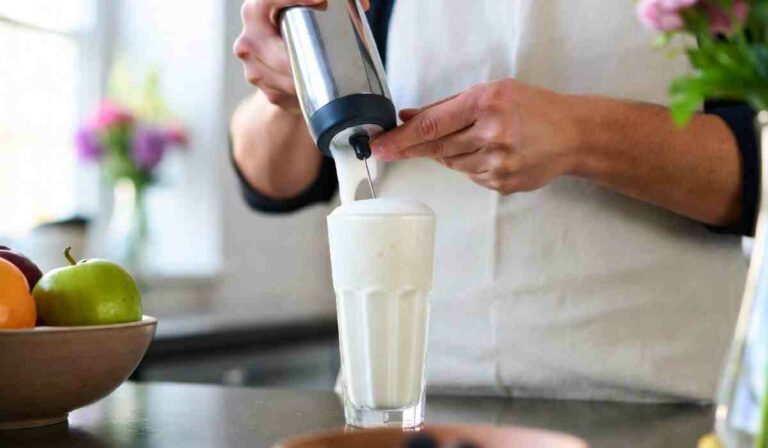 10 Tips For Perfect Creamy Foam At Home[1]
